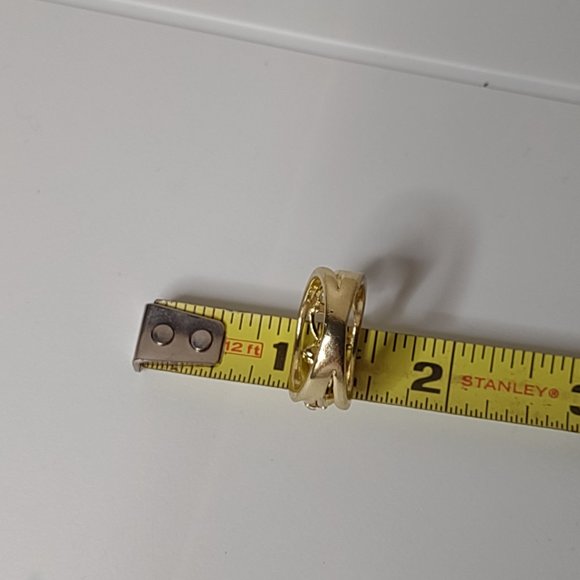 Cute Gold Tone Ring Size 6.5 - Picture 9 of 11